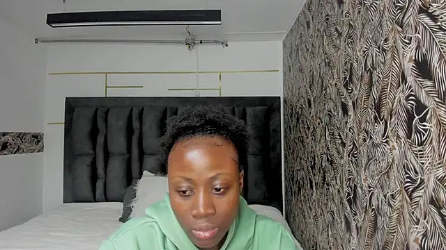 Sara Naugty online show from 20, 11, 2025