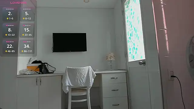 Yuki miiii online show from 11, 3, 2026