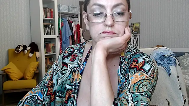 Soffya Soy online show from 3, 6, 2026