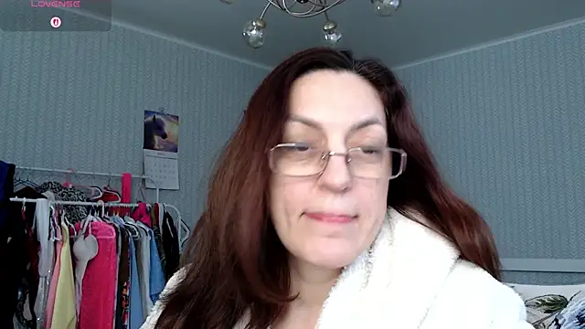 Soffya Soy online show from 4, 4, 2026