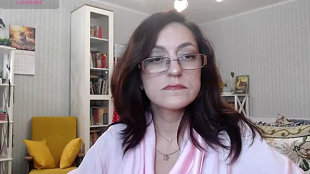 Soffya Soy online show from 10, 5, 2026