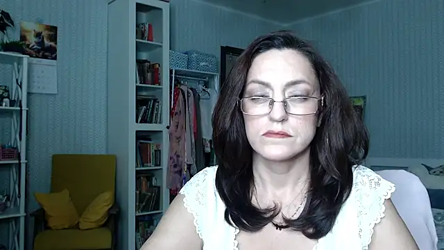 Soffya Soy online show from 11, 5, 2026