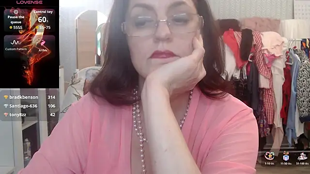 Soffya Soy online show from 8, 2, 2026