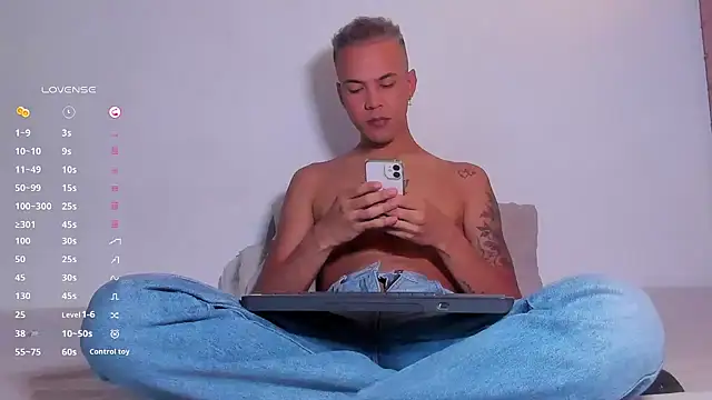 Jeremmy Love online show from 8, 4, 2026