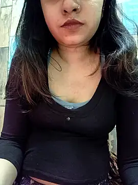 Snapshot of cute_IndianBabe chatting on 23, 12, 2025 cute IndianBabe online show from 23, 12, 2025