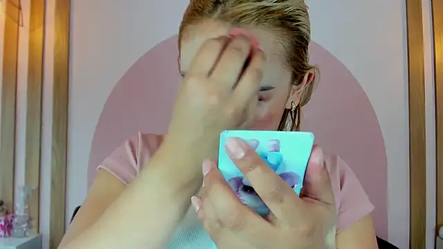 Lannajansen online show from 13, 4, 2026