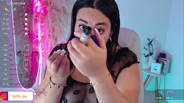 Snapshot of Sofi_BBW chatting on 9, 10, 2025 Sofi BBW online show from 9, 10, 2025