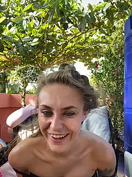 White Lu online show from 28, 2, 2026