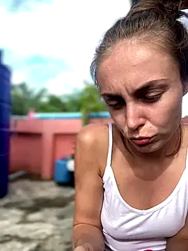 White Lu online show from 28, 10, 2025