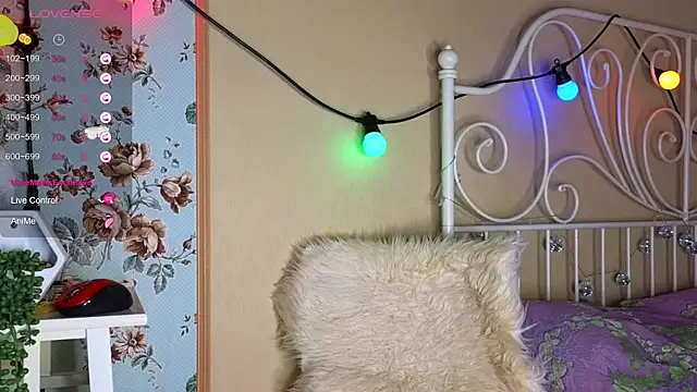 Frankie Foxie online show from 28, 2, 2025