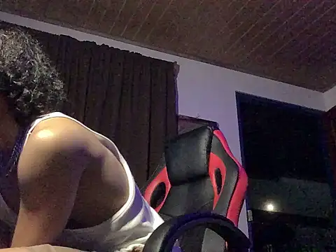 Nooneisthis online show from 25, 10, 2025