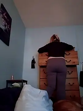 barbieinbondage7 online show from 23, 4, 2026