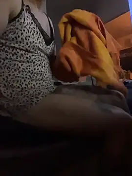 Snapshot of paullliliu chatting on 5, 2, 2026 paullliliu online show from 5, 2, 2026