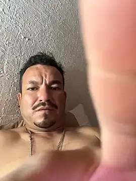 Snapshot of paullliliu chatting on 2, 3, 2026 paullliliu online show from 2, 3, 2026