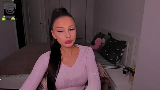 HelenShawn online show from 10, 10, 2025