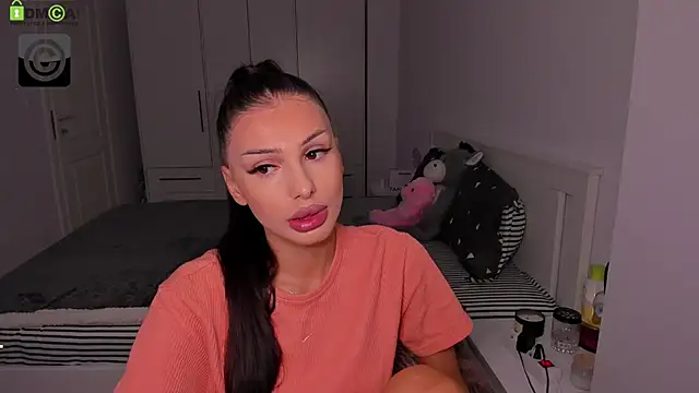 HelenShawn online show from 6, 10, 2025