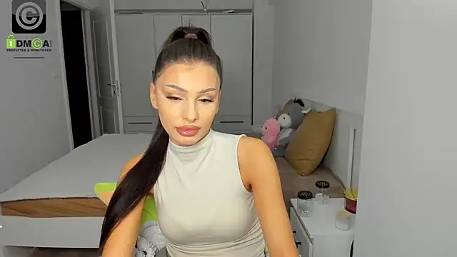 HelenShawn online show from 28, 10, 2025