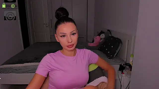 HelenShawn online show from 7, 10, 2025