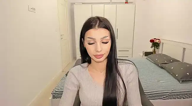 HelenShawn online show from 18, 2, 2025