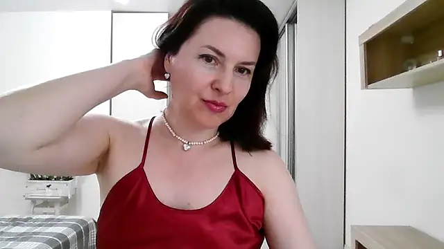 Victoria Glam online show from 21, 9, 2025