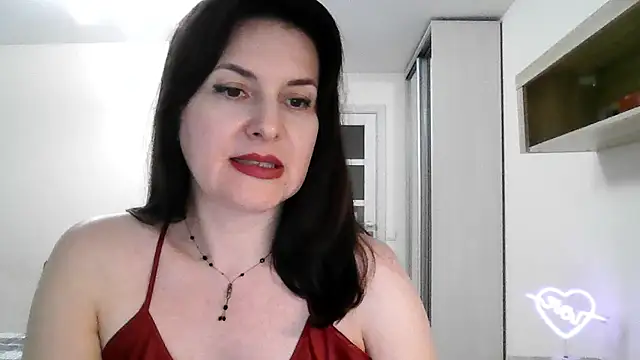 Victoria Glam online show from 19, 3, 2025