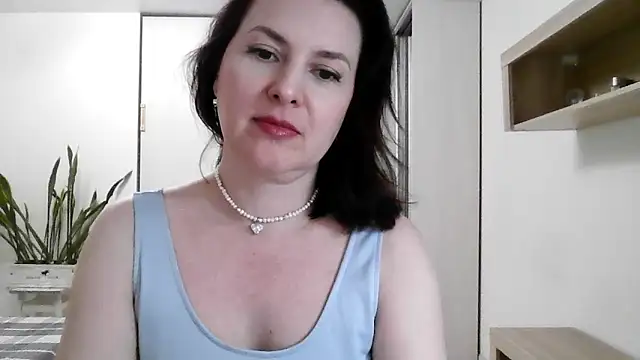 Victoria Glam online show from 12, 9, 2025