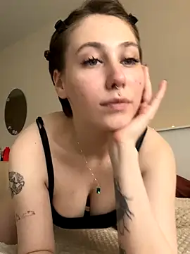 Molli Luv online show from 24, 10, 2025