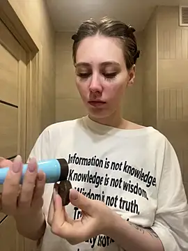 Molli Luv online show from 11, 11, 2025