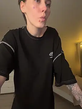 Molli Luv online show from 11, 10, 2025