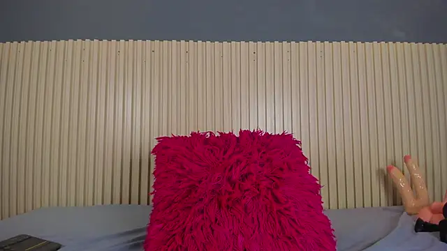 Madeline Cooper08 online show from 26, 2, 2025