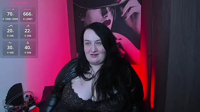 Snapshot of QueenOfHaze chatting on 7, 5, 2026 QueenOfHaze online show from 7, 5, 2026
