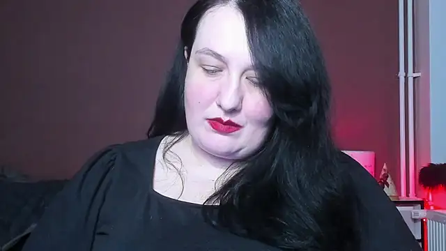 QueenOfHaze online show from 1, 3, 2025