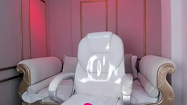 ZoeySnow online show from 16, 12, 2025