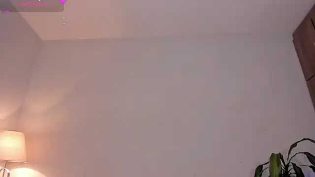 Snapshot of Hannah_Jonhson chatting on 15, 7, 2026 Hannah Jonhson online show from 15, 7, 2026