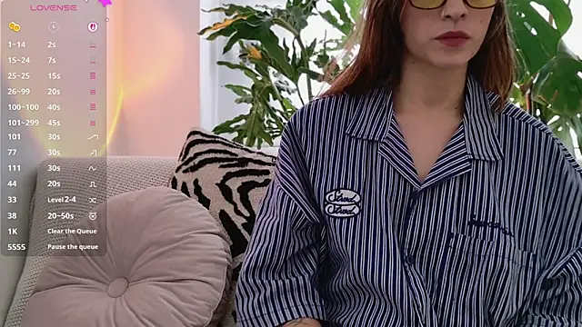 GerberaBlooms77 online show from 24, 3, 2026