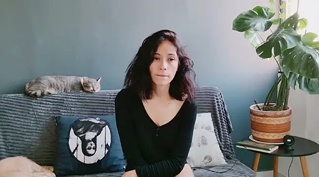 GerberaBlooms77 online show from 25, 1, 2025