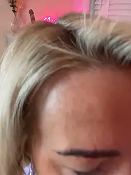 MakemeMillie1 online show from 8, 3, 2026