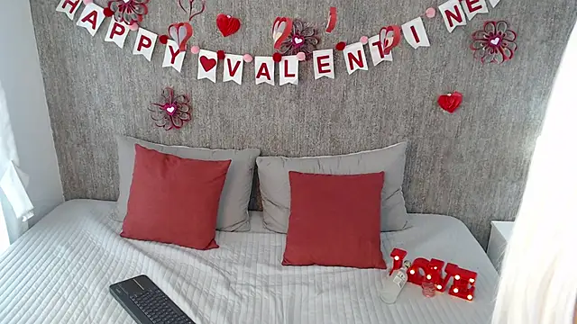 CattyMoon online show from 14, 2, 2025