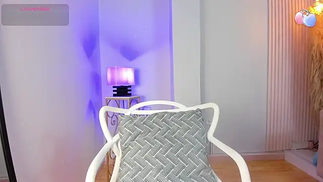 Snapshot of alana_rossetti chatting on 12, 6, 2026 alana rossetti online show from 12, 6, 2026