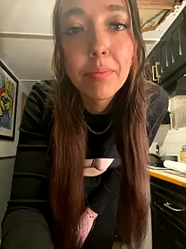 Hornyamy026 online show from 17, 11, 2025