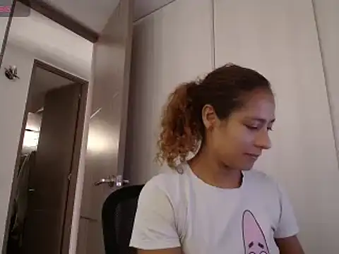 Zoedaniels online show from 25, 2, 2025