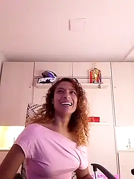 Zoedaniels online show from 27, 2, 2025