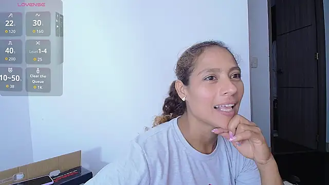 Zoedaniels online show from 24, 10, 2025