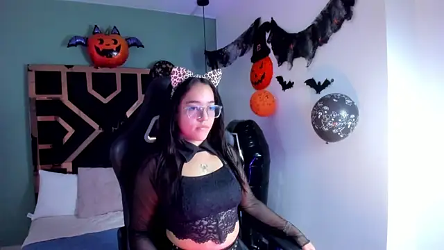 Billie Jhonson  online show from 13, 10, 2025