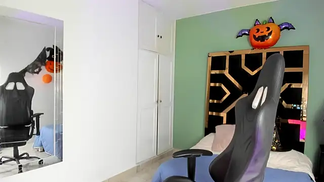 Billie Jhonson  online show from 16, 10, 2025