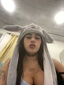 Girl milk7 online show from 18, 3, 2025