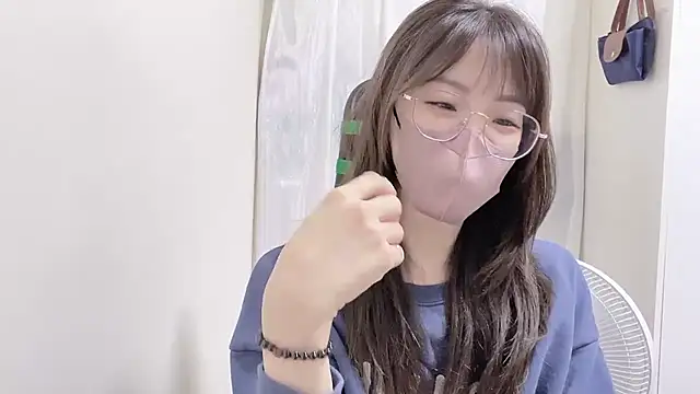 Chu1314 online show from 28, 11, 2025