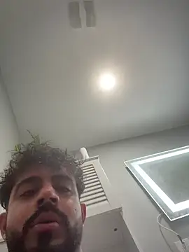 Snapshot of lovehairymen1234 chatting on 28, 10, 2025 lovehairymen1234 online show from 28, 10, 2025