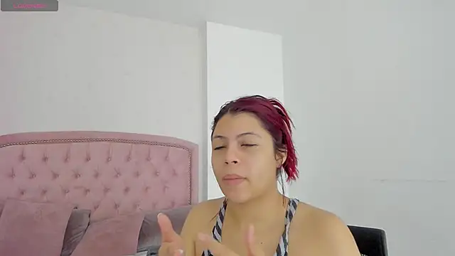 Kendall  Fox online show from 26, 9, 2025