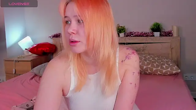 Snapshot of Amy_Kimberlly chatting on 15, 2, 2026 Amy Kimberlly online show from 15, 2, 2026